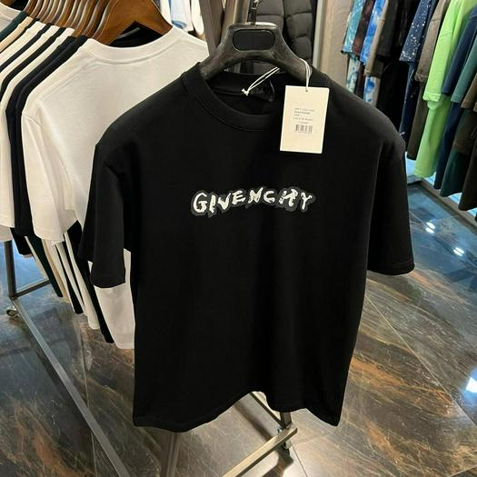 Givenchy product 1499751