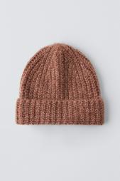 KNIT BEANIE