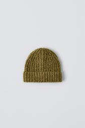 KNIT BEANIE