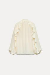 ROMANTIC BLOUSE WITH RUFFLES